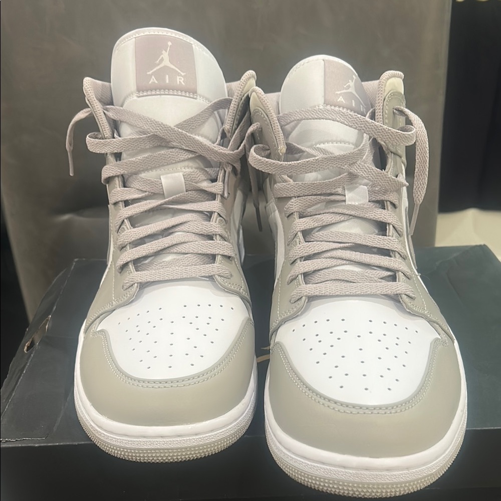 Air Jordan 1 Mid ‘Linen’